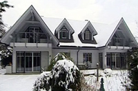 Как заработать дом итого за 99 евро и при всем этом не в убыток владельцам