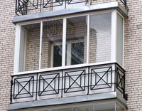 Необходимо ли остеклять балкон либо лоджию?