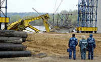 В Калуге обрушился реставрируемый мост спустя Оку