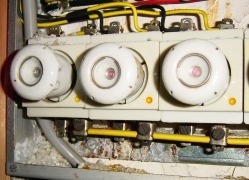 Как верно сделать ввод кабеля в дом