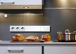 розетки в столовой